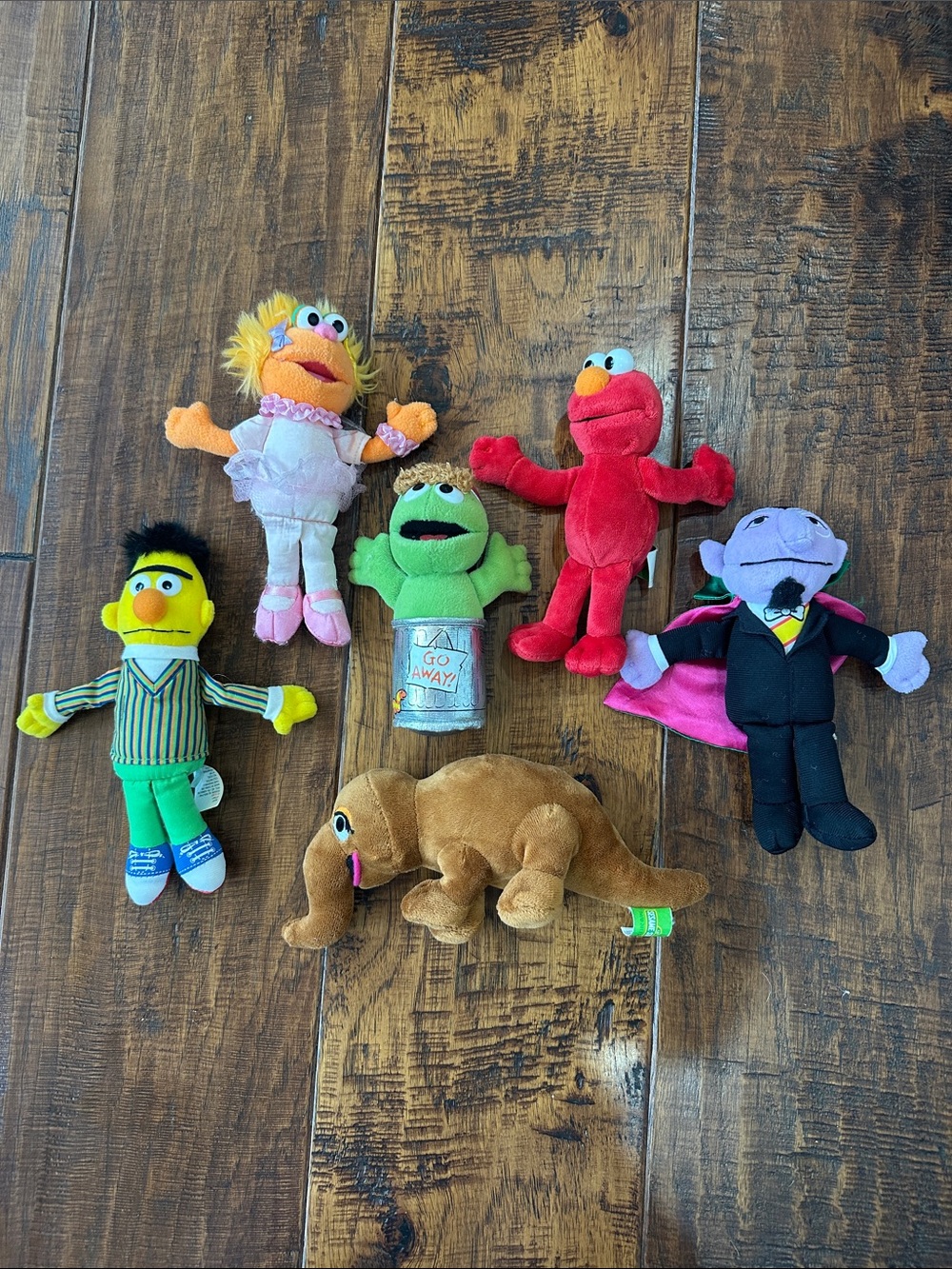Sesame Street Plush Character Set - Red, Green, Yellow, Purple, Brown, Pink, Tan